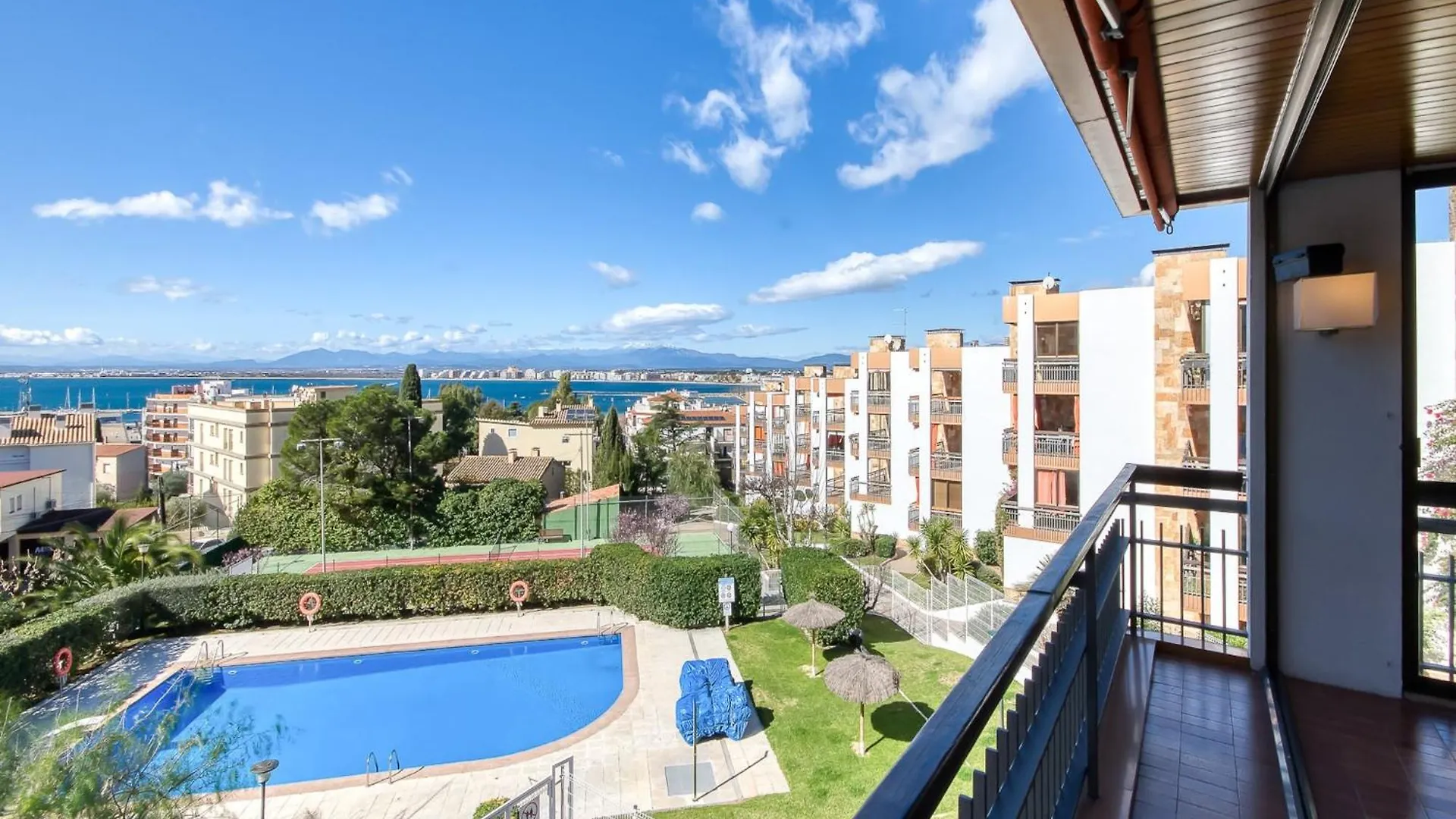 Can Paramon Apartment For 6 Pers Rosas
